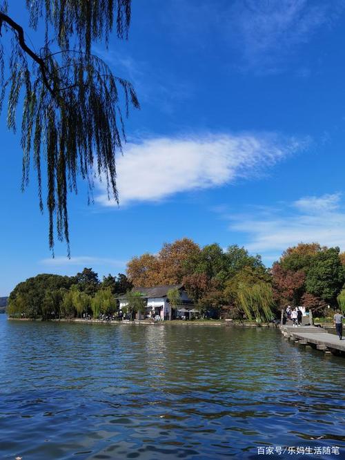 杭州西湖现在多少度?西湖现在天气情况-图3 杭州西湖现在多少度?西湖现在天气情况-图3
