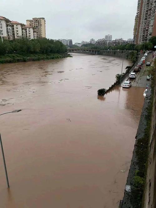 重庆荣昌区暴雨受灾区域是哪些多严重?铜梁区天气情况-图2 重庆荣昌区暴雨受灾区域是哪些多严重?铜梁区天气情况-图2