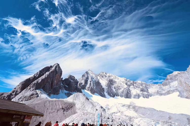玉龙雪山山脚温度?丽江雪山天气情况-图3 玉龙雪山山脚温度?丽江雪山天气情况-图3