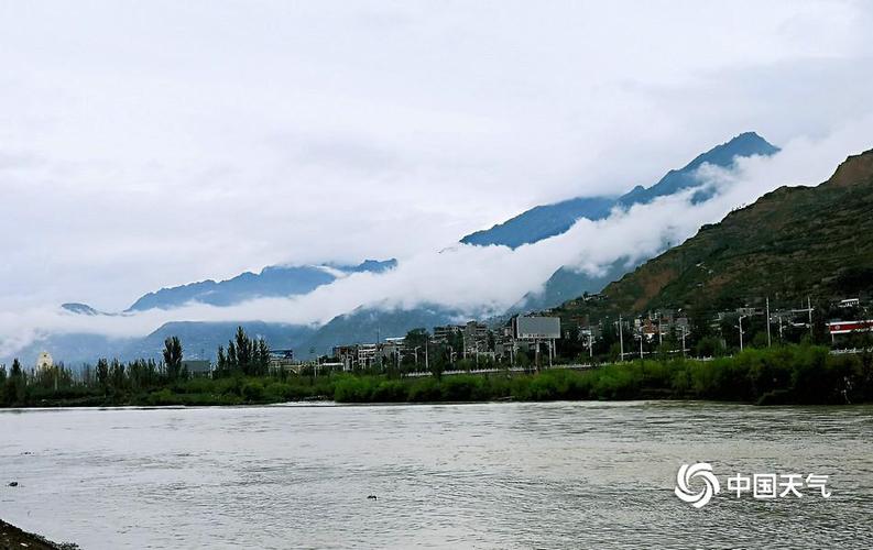 陇南最近下雨适合旅游吗?明天武都天气情况-图3 陇南最近下雨适合旅游吗?明天武都天气情况-图3