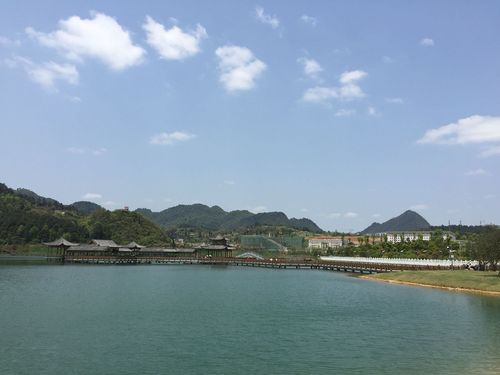 贵阳和都匀哪里更适合居住?都匀周末天气情况-图2 贵阳和都匀哪里更适合居住?都匀周末天气情况-图2