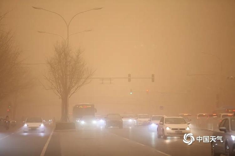 沙尘暴发生时天气特征？今天沙土天气情况