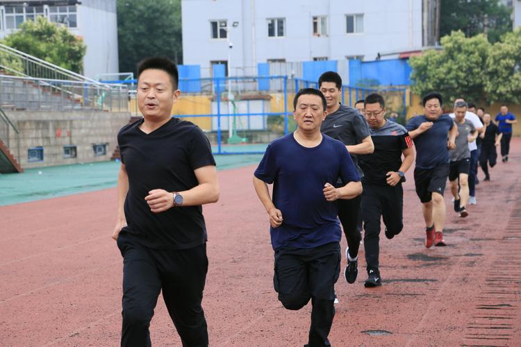 警察考试体能测试,下雨怎么办,还会照常举行吗? 如果照常举行那对成绩的影响不是会很大吗?公安的天气情况-图2 警察考试体能测试,下雨怎么办,还会照常举行吗? 如果照常举行那对成绩的影响不是会很大吗?公安的天气情况-图2