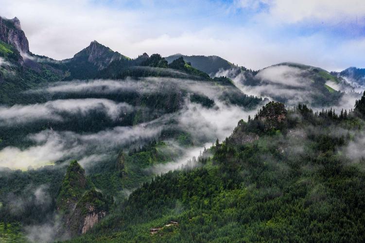 扎尕那景点凌晨4点能进去吗？果洛州天气情况
