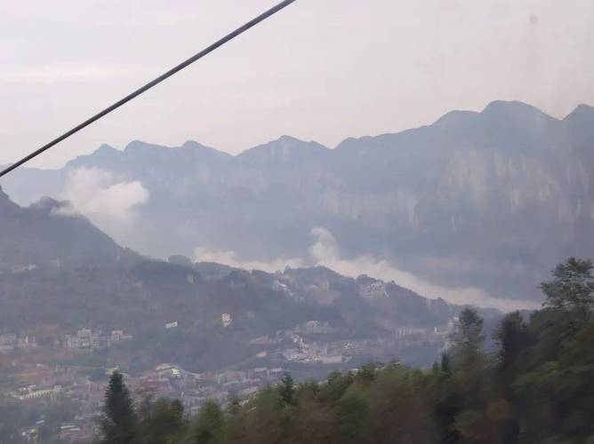湖北恩施的年气温是多少度?恩施的天气情况-图3 湖北恩施的年气温是多少度?恩施的天气情况-图3