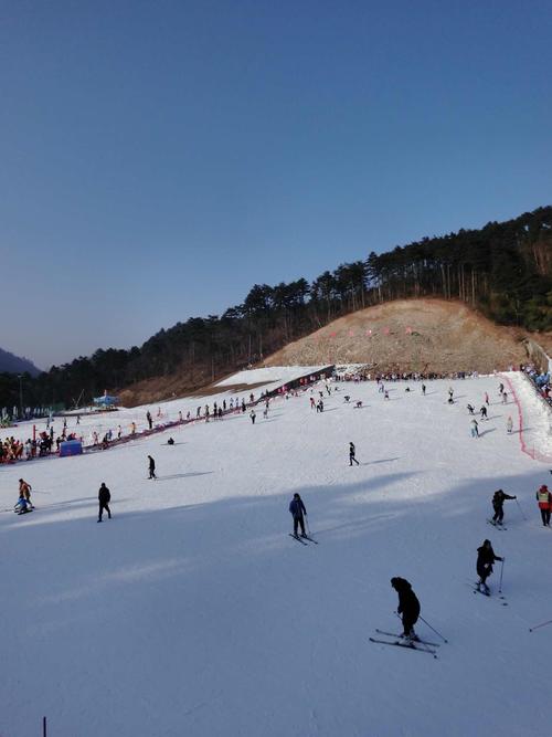 杭州周边滑雪场哪个最好玩?明天余杭天气情况-图3 杭州周边滑雪场哪个最好玩?明天余杭天气情况-图3