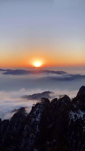 去黄山看日出日落好吗?11月份去黄山天气什么样?6黄山天气情况-图3 去黄山看日出日落好吗?11月份去黄山天气什么样?6黄山天气情况-图3
