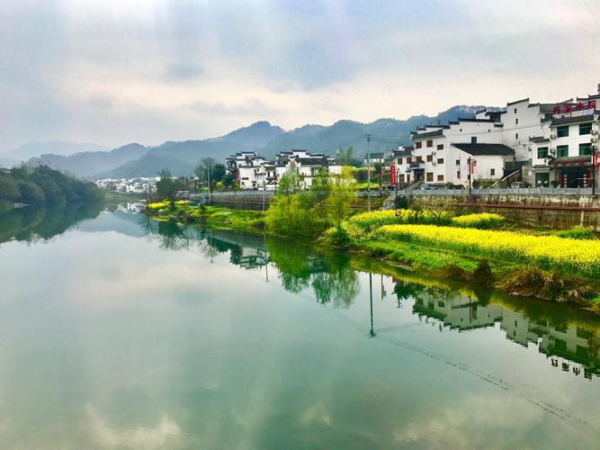 婺源天气穿什么衣服合适?明天婺源天气情况-图3 婺源天气穿什么衣服合适?明天婺源天气情况-图3