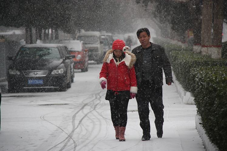 运城这次下雪是人工降雨吗?明天运城天气情况-图3 运城这次下雪是人工降雨吗?明天运城天气情况-图3