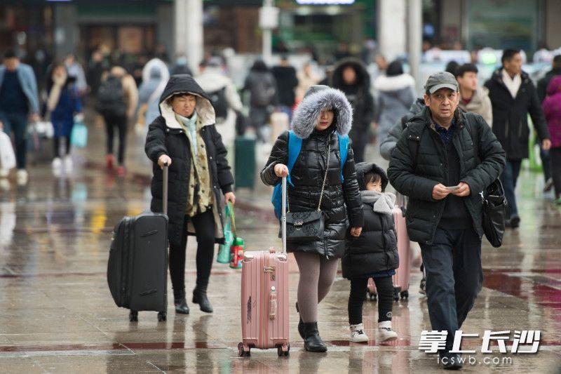 1月去长沙应该穿什么衣服和鞋？长沙正月天气情况