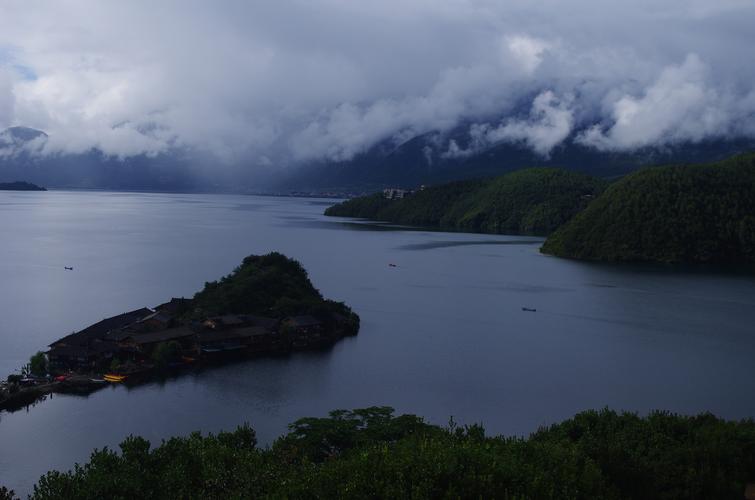 泸沽湖夏天经常下雨吗?泸沽湖近期天气情况-图3 泸沽湖夏天经常下雨吗?泸沽湖近期天气情况-图3