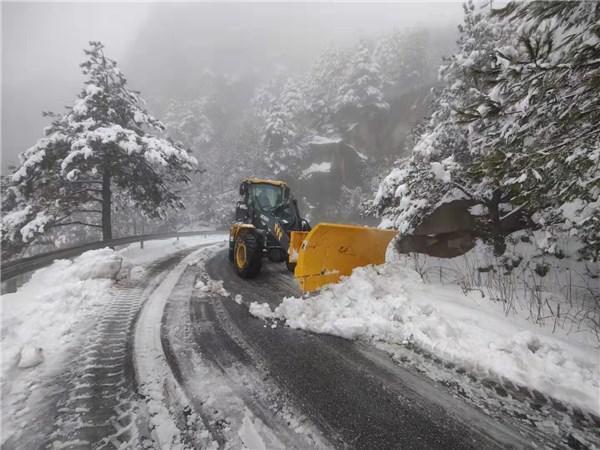 自贡哪些地方下雪了?泸州泸县天气情况-图1 自贡哪些地方下雪了?泸州泸县天气情况-图1