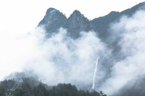 庐山现在热吗?明天庐山天气情况-图3 庐山现在热吗?明天庐山天气情况-图3