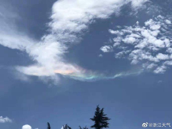 七彩祥云是怎么形成的？祥云去年天气情况