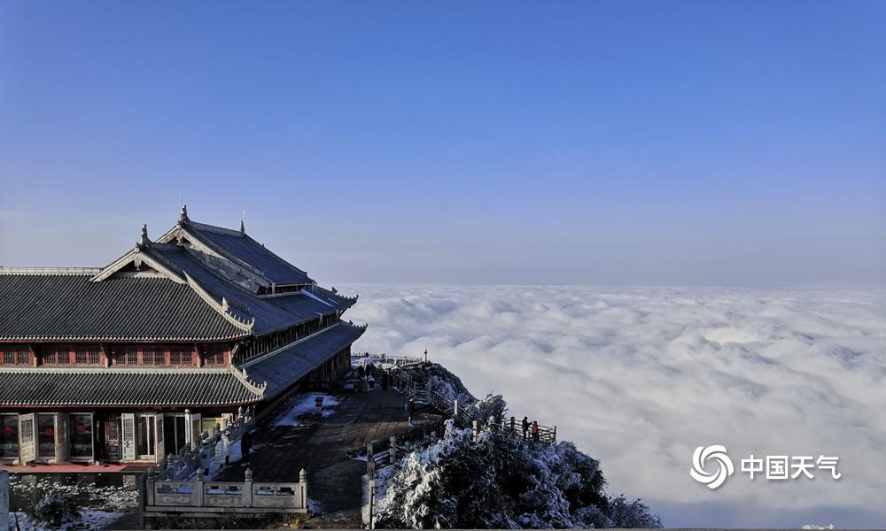 十月国庆去峨眉金顶冷吗?金顶天气情况-图2 十月国庆去峨眉金顶冷吗?金顶天气情况-图2