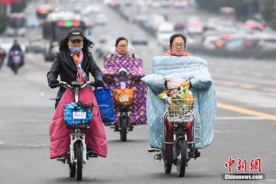 去太原现在的天气该穿什么衣服？太原小时天气情况