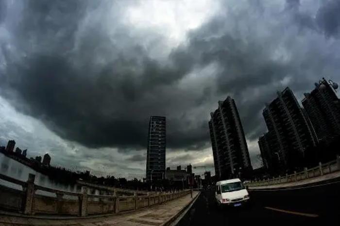 今天大连下的冰雹有多大?明天金州天气情况-图3 今天大连下的冰雹有多大?明天金州天气情况-图3