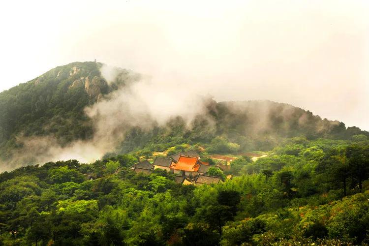 嵩山适合夏天去吗?河南嵩山天气情况-图2 嵩山适合夏天去吗?河南嵩山天气情况-图2