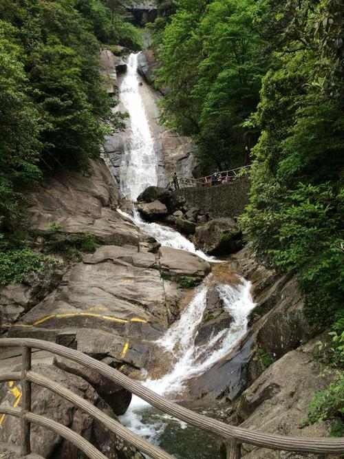 明月山夏天热吗?明月山天气情况-图2 明月山夏天热吗?明月山天气情况-图2