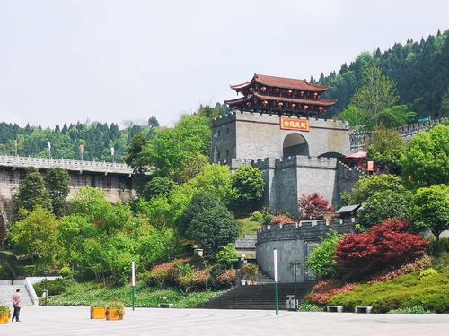 龙泉古镇下午几点去合适?龙泉常年天气情况-图2 龙泉古镇下午几点去合适?龙泉常年天气情况-图2