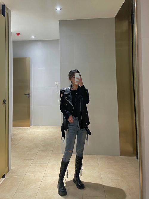 河南郑州的天气到几月份才会转冷。冷得程度就是穿毛衣和皮衣了。今年具体是几月份。说详细点？郑州天气25号天气情况