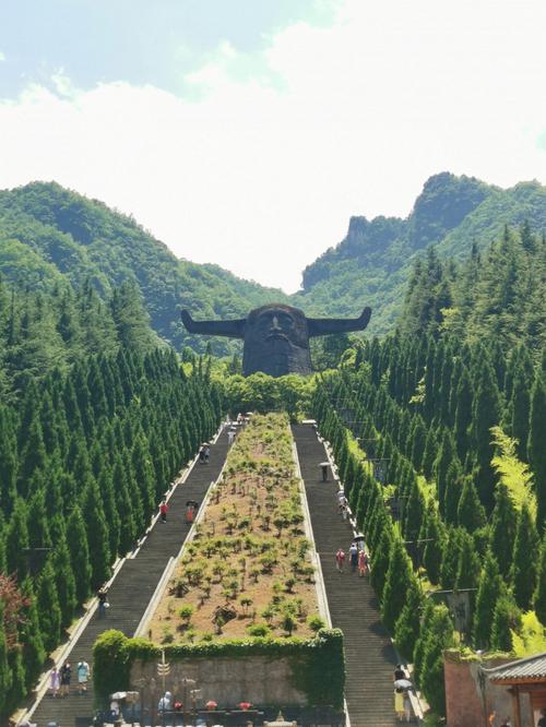 十一旅游去神农架人多吗？兴山县天气情况