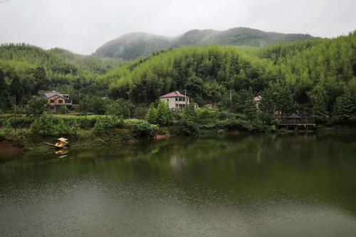 安吉县哪里好玩的景点？安吉章村镇天气情况