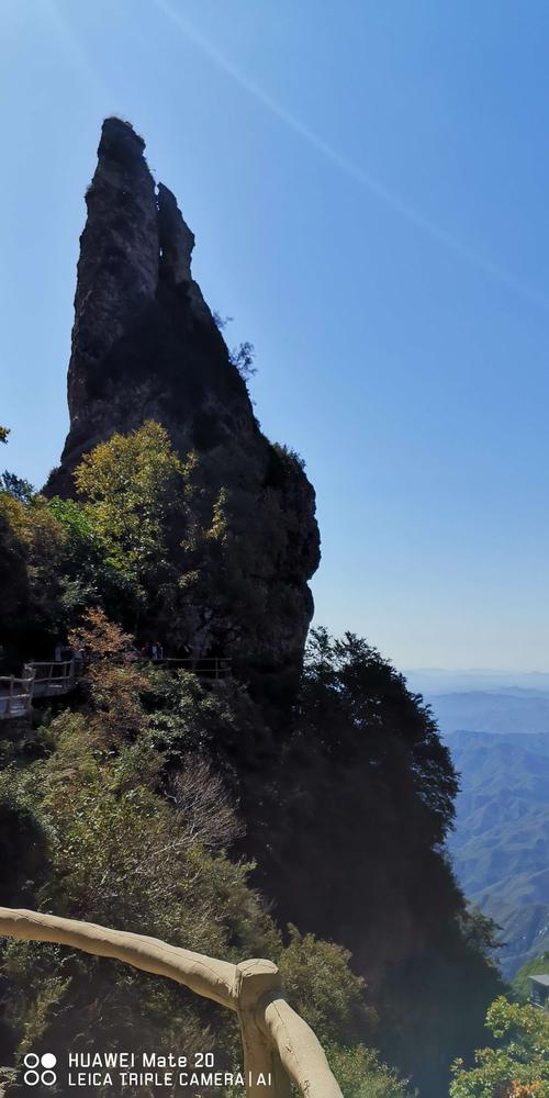 白石山夏天热吗?来源今天的天气情况-图2 白石山夏天热吗?来源今天的天气情况-图2