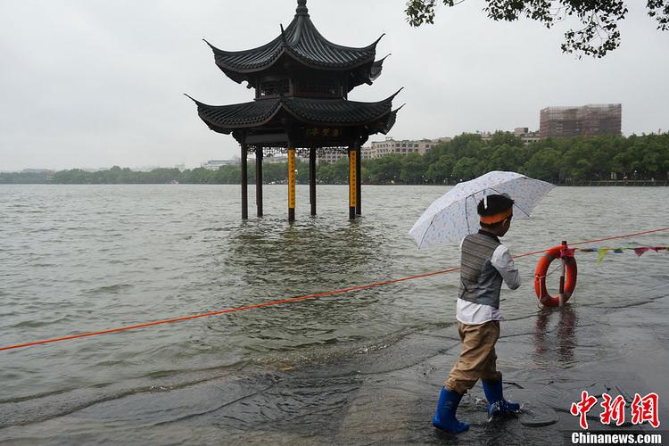 杭州西湖有暴雨吗?杭州西湖的天气情况-图3 杭州西湖有暴雨吗?杭州西湖的天气情况-图3