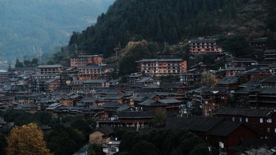千户苗寨温度现在多少?贵州西江苗寨天气情况-图2 千户苗寨温度现在多少?贵州西江苗寨天气情况-图2