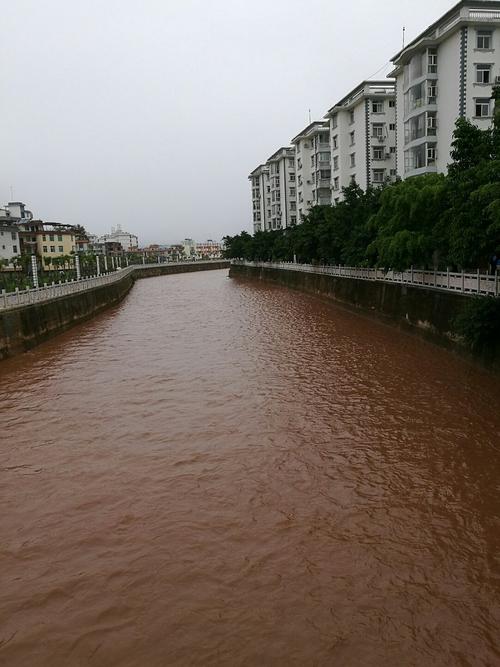 丽江华坪今晚有雨吗?丽江20日天气情况-图2 丽江华坪今晚有雨吗?丽江20日天气情况-图2