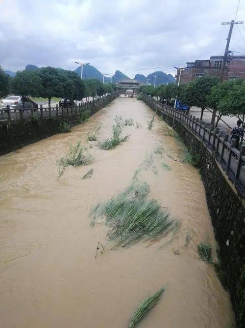 湖南省江华县已旱三个月了,何时有大雨下?今天江华天气情况-图2 湖南省江华县已旱三个月了,何时有大雨下?今天江华天气情况-图2