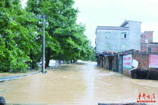 湖南省江华县已旱三个月了,何时有大雨下?今天江华天气情况-图3 湖南省江华县已旱三个月了,何时有大雨下?今天江华天气情况-图3