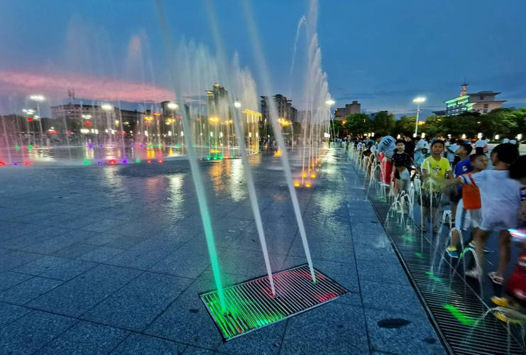 2023八一广场下午有喷泉吗?八一镇天气情况-图2 2023八一广场下午有喷泉吗?八一镇天气情况-图2