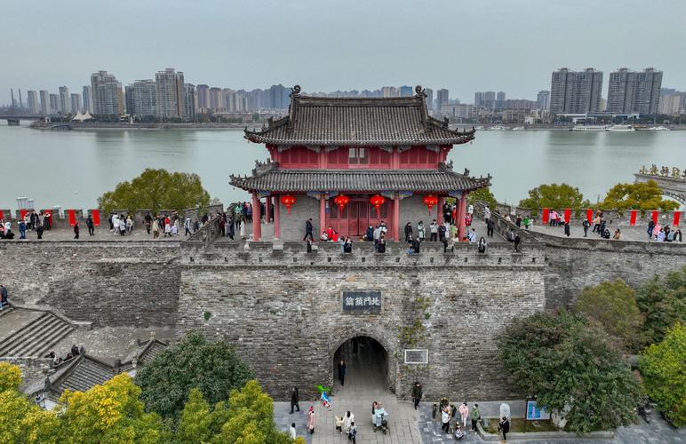 襄阳华侨城可以自带雨衣吗？湖北襄阳襄城天气情况-图2