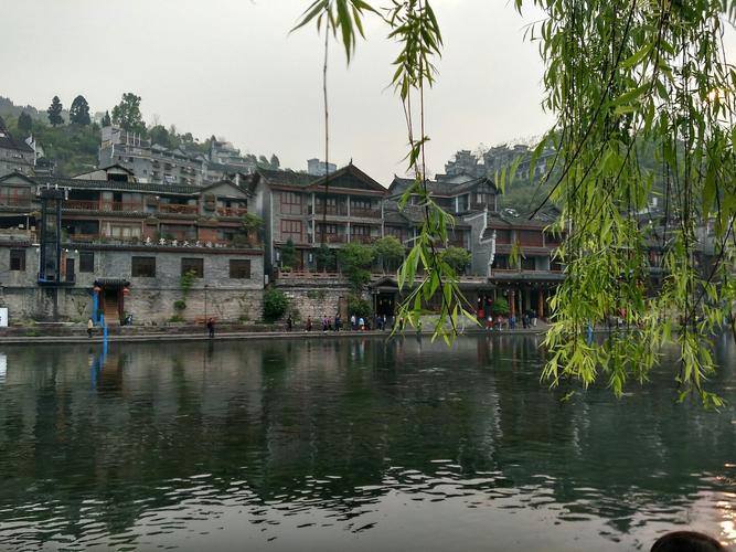 湖南凤凰县海拔多少米?凤凰县天气情况-图2 湖南凤凰县海拔多少米?凤凰县天气情况-图2