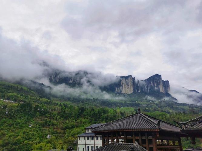 恩施一年下雨多少天?春节恩施的天气情况-图2 恩施一年下雨多少天?春节恩施的天气情况-图2