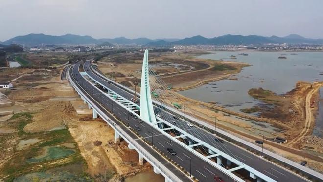 诸暨高湖大桥灯光秀时间?22号诸暨天气情况-图2 诸暨高湖大桥灯光秀时间?22号诸暨天气情况-图2