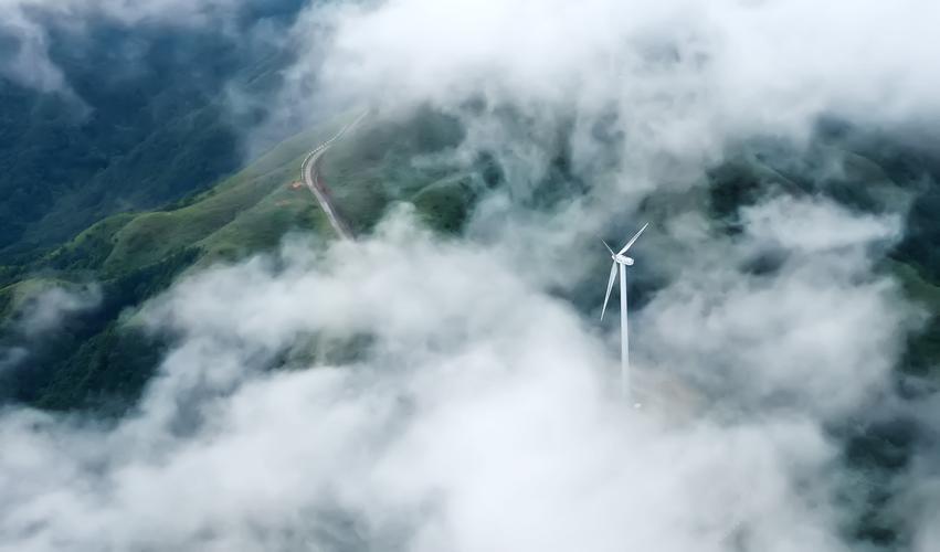 9月罗定风车山有云海吗?4月岑溪天气情况-图2 9月罗定风车山有云海吗?4月岑溪天气情况-图2