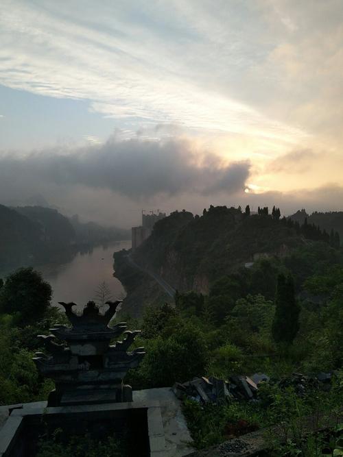 湘西吉首市是什么气候?湖南保靖最近天气情况-图3 湘西吉首市是什么气候?湖南保靖最近天气情况-图3