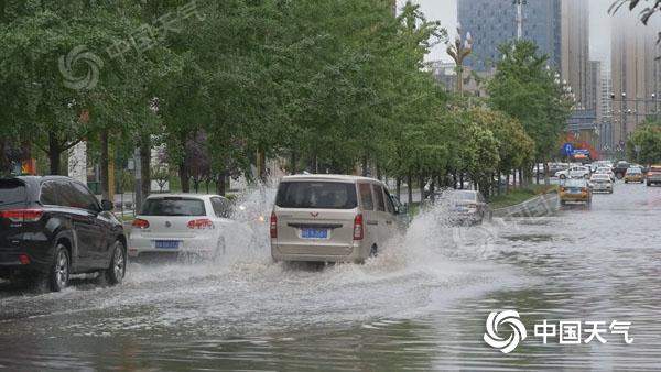 为什么南充现在下很多次雨?仪陇明天天气情况-图3 为什么南充现在下很多次雨?仪陇明天天气情况-图3