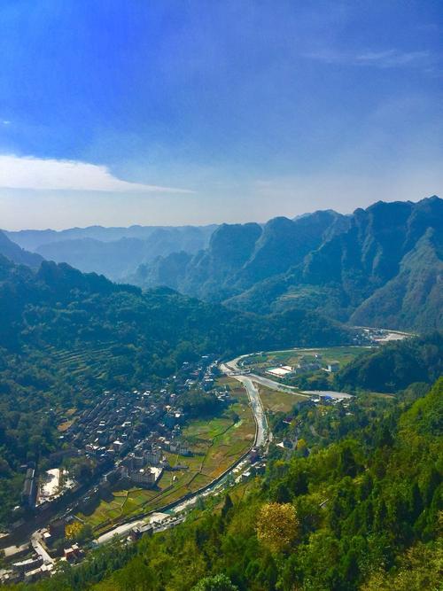 湘西吉首市是什么气候?湘西历年天气情况-图1 湘西吉首市是什么气候?湘西历年天气情况-图1