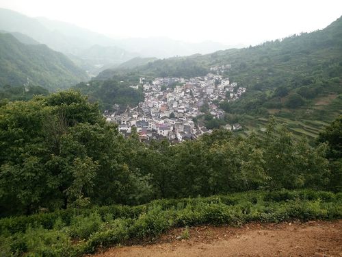 黄山元旦开放吗?歙县明天的天气情况-图3 黄山元旦开放吗?歙县明天的天气情况-图3