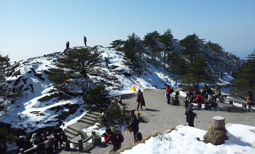 8月份黄山光明顶温度?18日黄山天气情况-图2 8月份黄山光明顶温度?18日黄山天气情况-图2