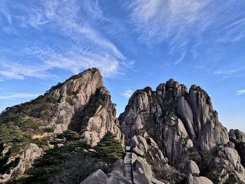 8月份黄山光明顶温度?18日黄山天气情况-图3 8月份黄山光明顶温度?18日黄山天气情况-图3