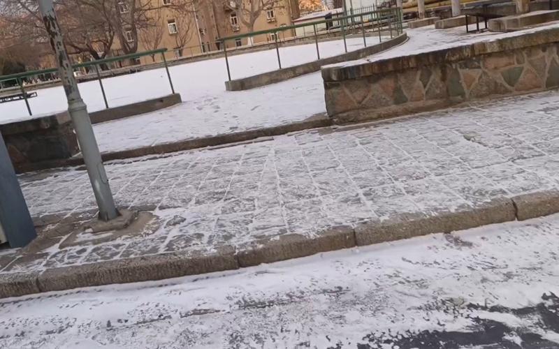 青岛胶南今天下雪了吗?今天胶南天气情况-图3 青岛胶南今天下雪了吗?今天胶南天气情况-图3