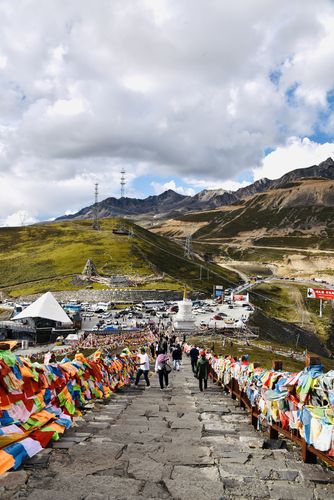 折多山为什么车容易高温？折多山今日天气情况