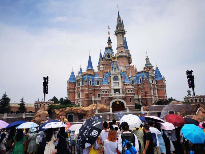 夏天迪士尼热吗?迪士尼全天天气情况-图3 夏天迪士尼热吗?迪士尼全天天气情况-图3