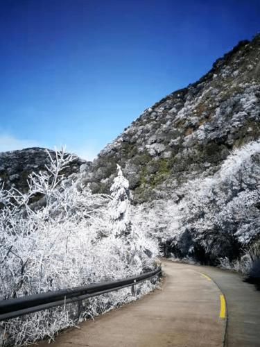 迪庆州有哪些高寒山区?迪庆州近期天气情况-图1 迪庆州有哪些高寒山区?迪庆州近期天气情况-图1